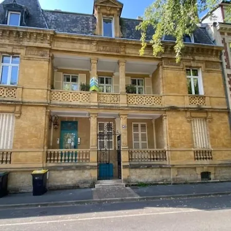 Le Nid Douillet Apartment